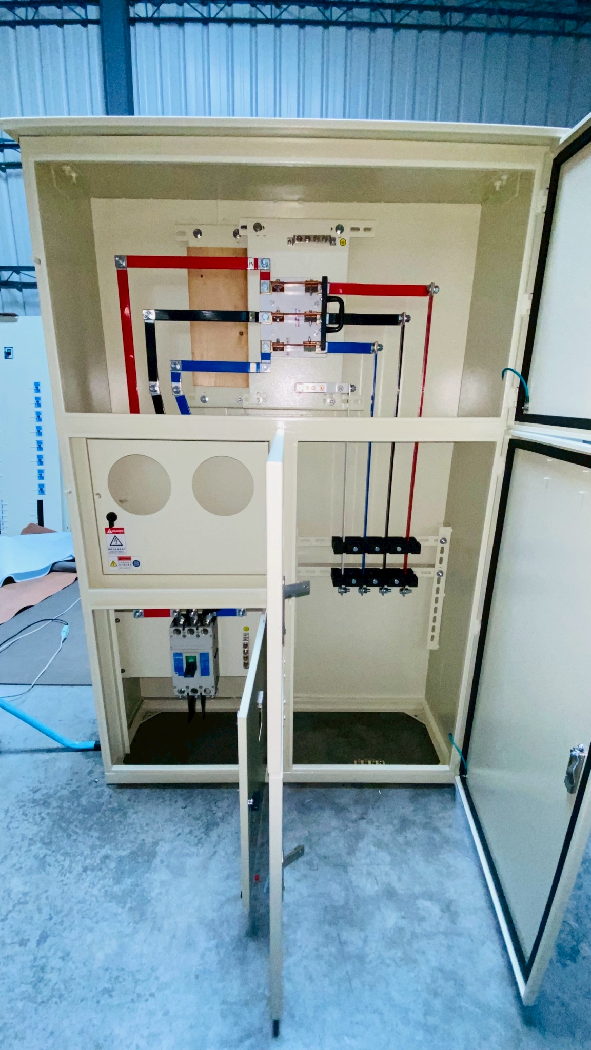 案場 · 工廠屋頂